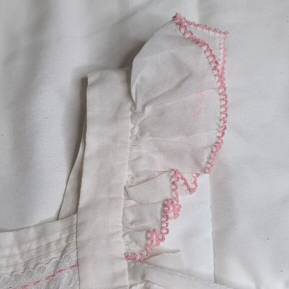 Vintage Fresita 9-12 Months White Embroidered Little Lamb Apron - Picture 5 of 9